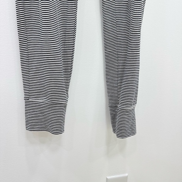 L.L. Bean Pajamas Jogger Pants bottom so soft & comfy tencel blend Sz XL stripe - Picture 5 of 5